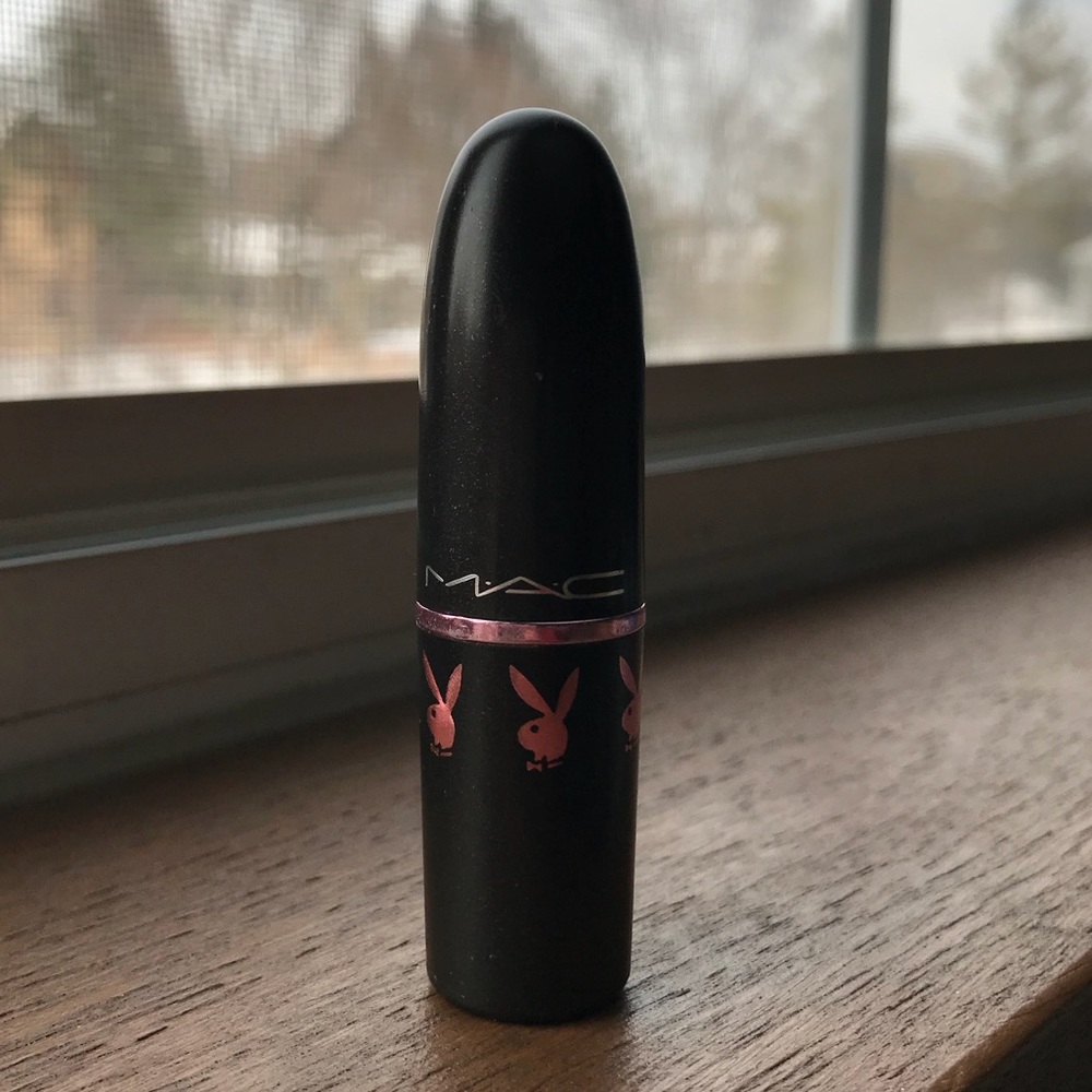 MAC Playboy bunny pink lipstick 🎉